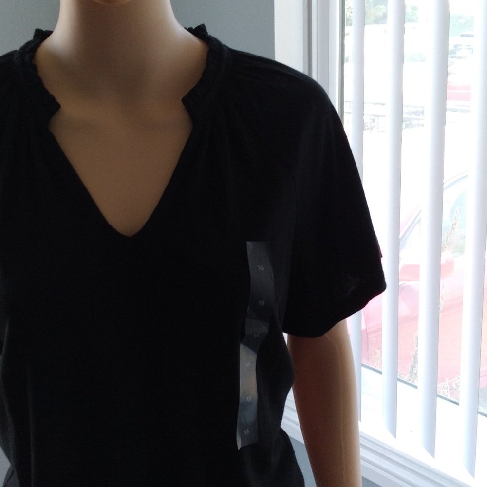 BANANA REPUBLIC  T shirt